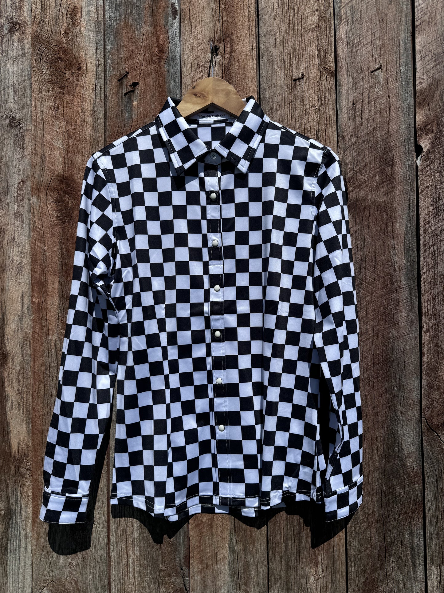 Premium stretch black & white checker shirt—pullover style, wrinkle-resistant, flexible, and machine washable.