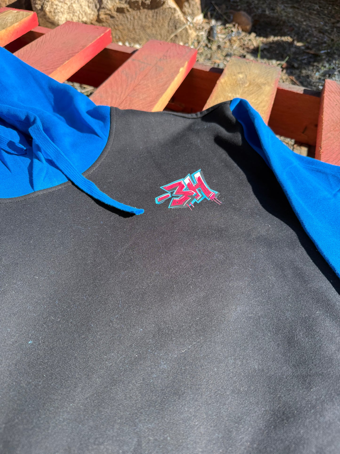 -3H Black / Electric Royal Hoodie