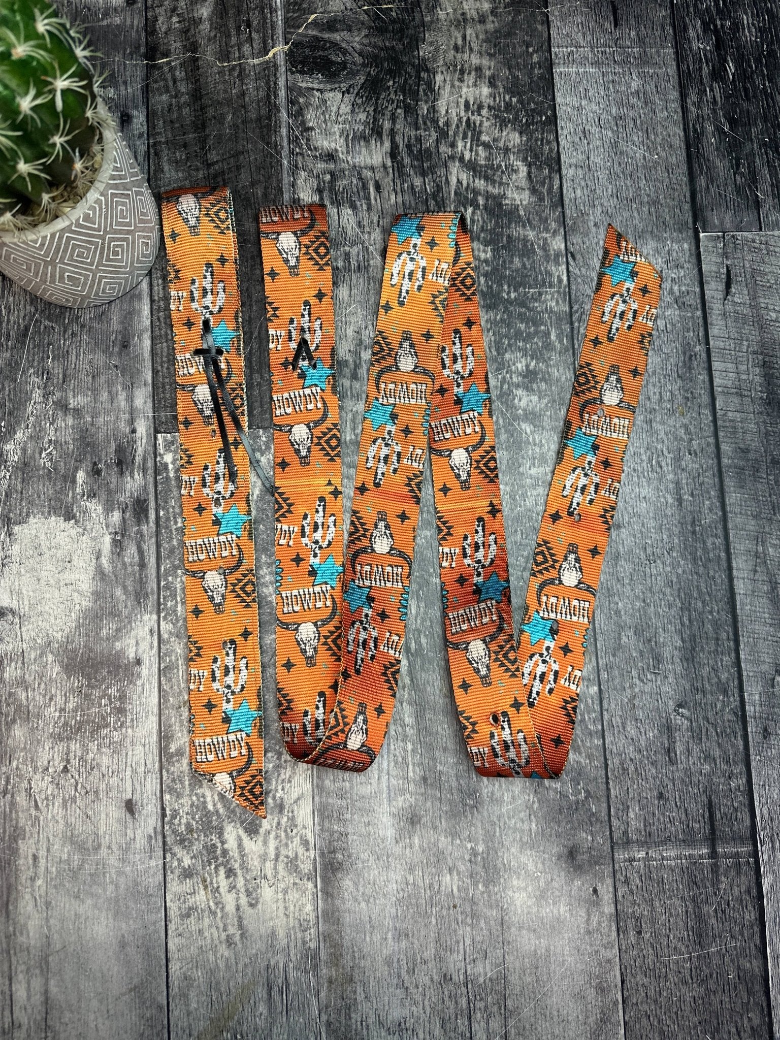 Latigo and Off Billet Stand Out with Stylish Sets by bar3H Equine – Custom Western Tack Australia
